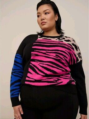 TORRID Plus Size Women Sweater Crewneck Size 0 = Size 12 Or Large Zebra Leopard